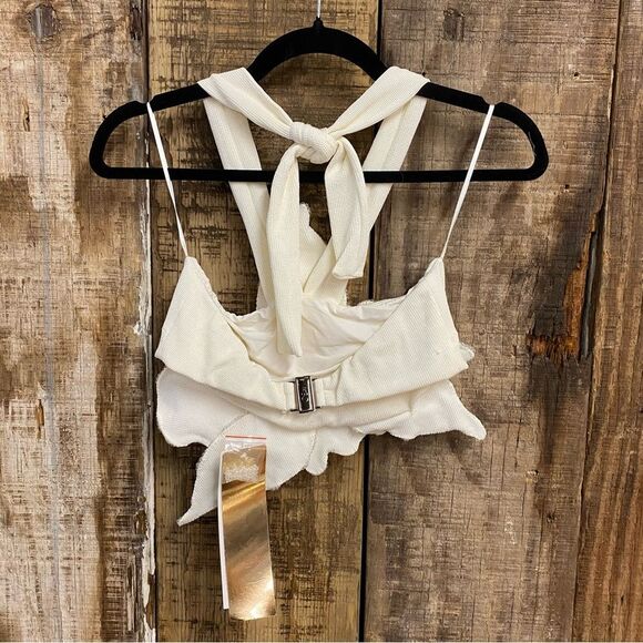 PatBO Flower Applique Halter Top Ivory White Floral 3D blouse crop Revolve NWT 6 - Picture 9 of 16